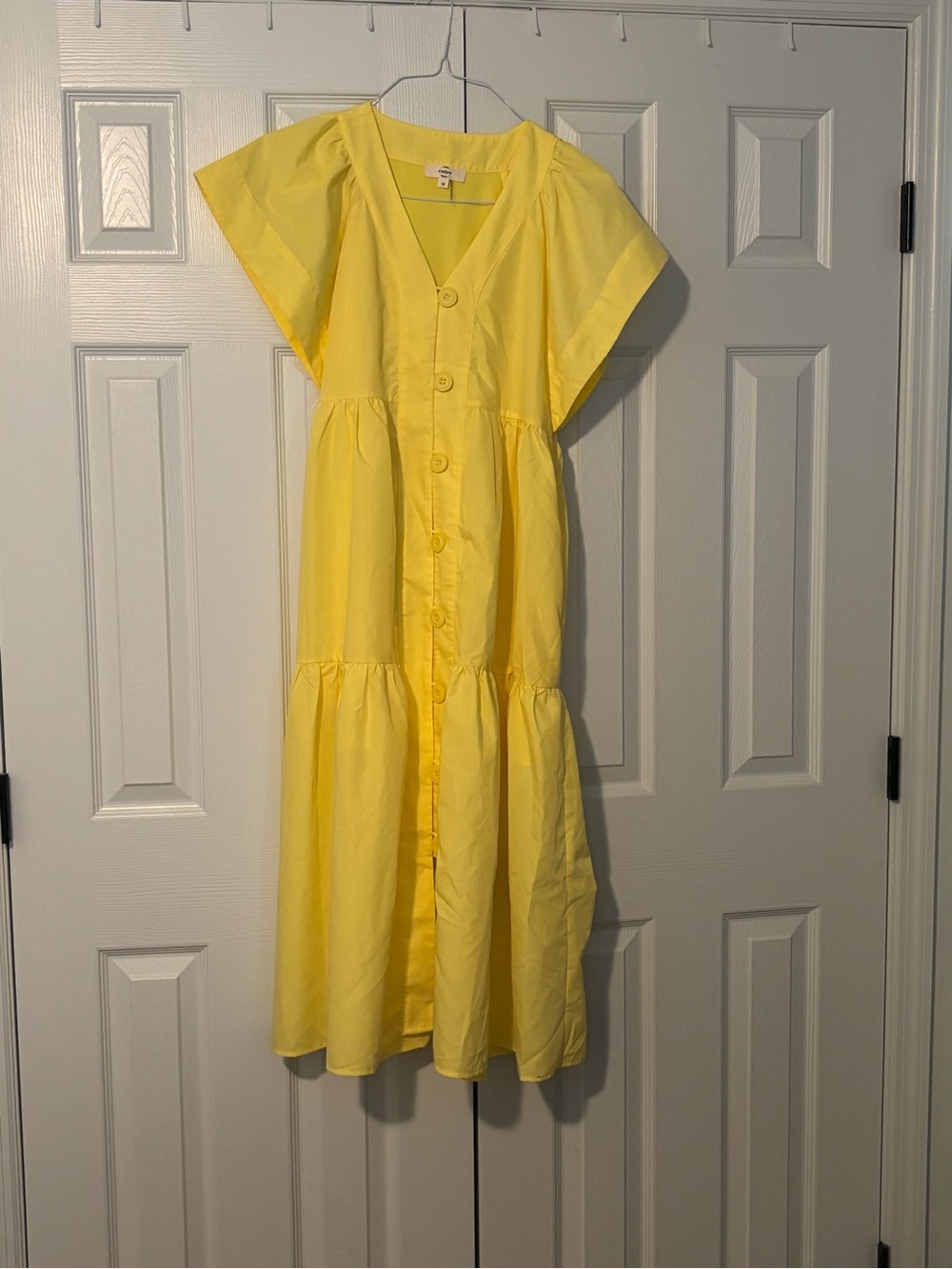 entro Yellow Tiered Button-Front Casual Dress medium